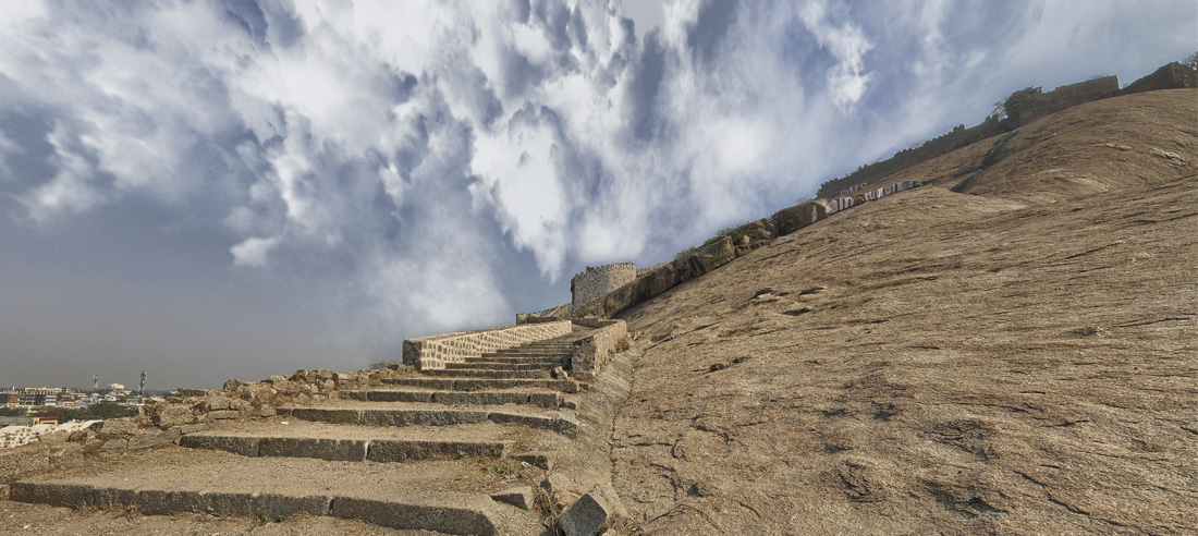 bhongir_fort_steps.jpg